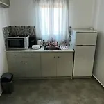Διαμέρισμα Holidays In Paros *