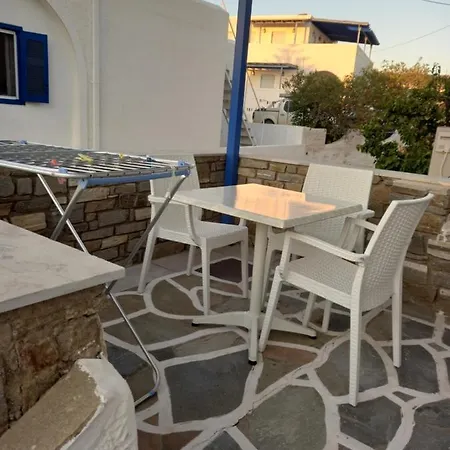 Holidays In Paros Αλυκή