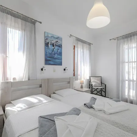 Διαμέρισμα Holidays In Paros *