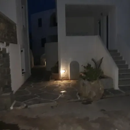 Holidays In Paros Lejlighed Alikí