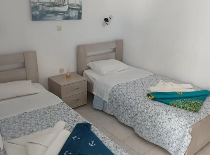 Holidays In Paros Apartmán Alikí