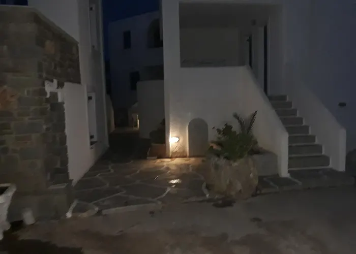 Holidays In Paros Apartmán Alikí